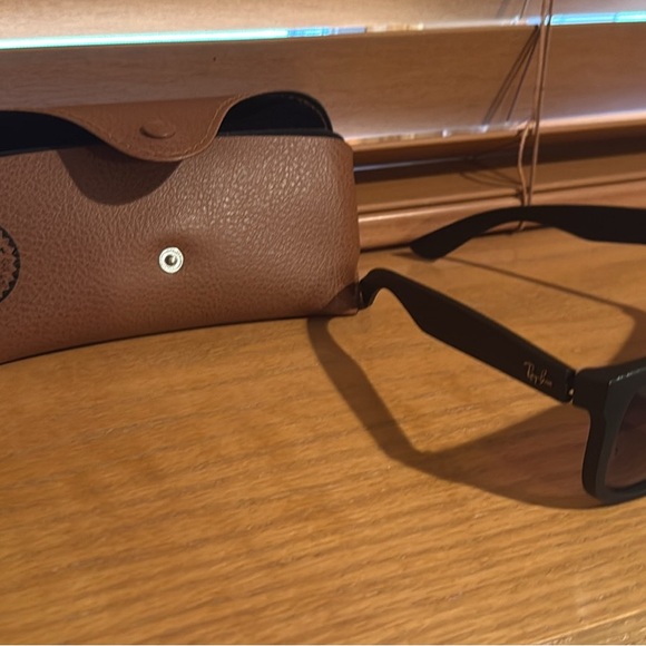 Ray-Ban Black Sunglasses with Brown Leather Case - Picture 1 of 2